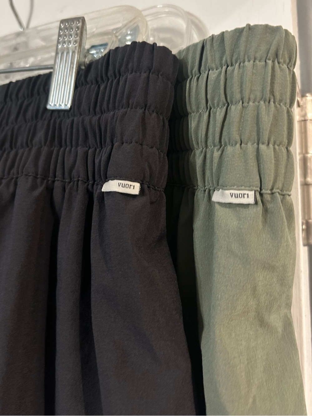 BUNDLE women’s Vuori Villa Shorts—size XXL - Picture 3 of 6